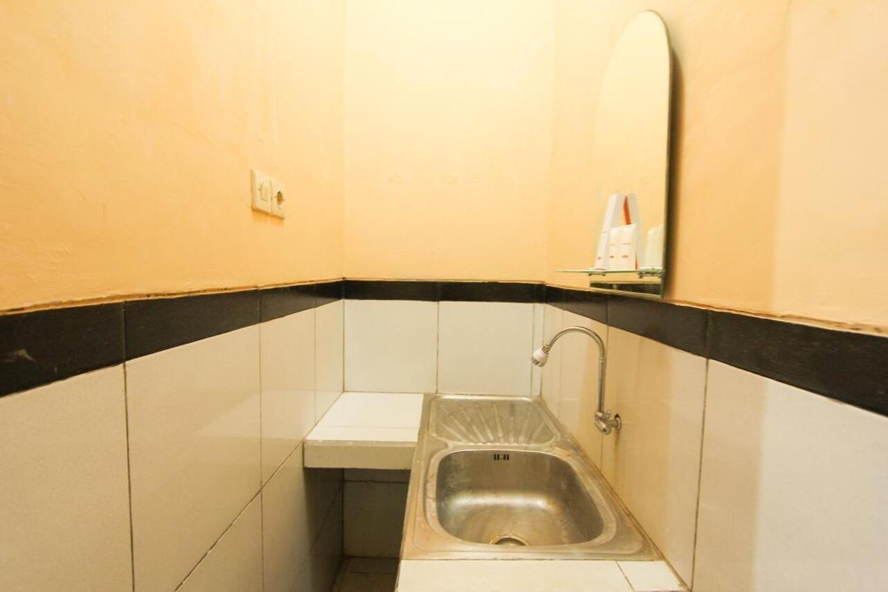 Oyo 1594 Al Firdausi Residence Бануванги Екстериор снимка