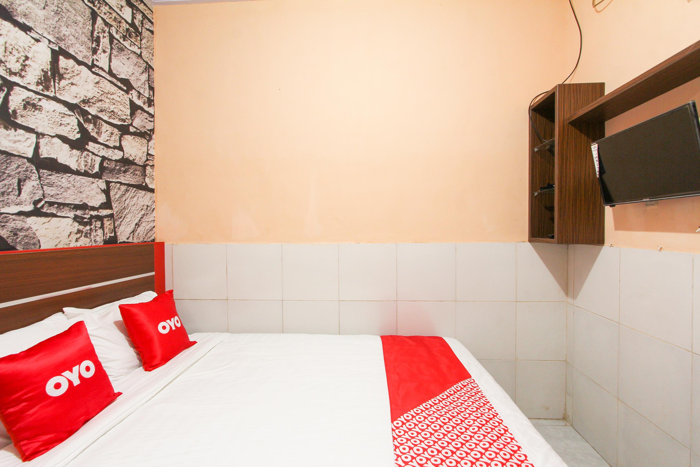 Oyo 1594 Al Firdausi Residence Бануванги Екстериор снимка