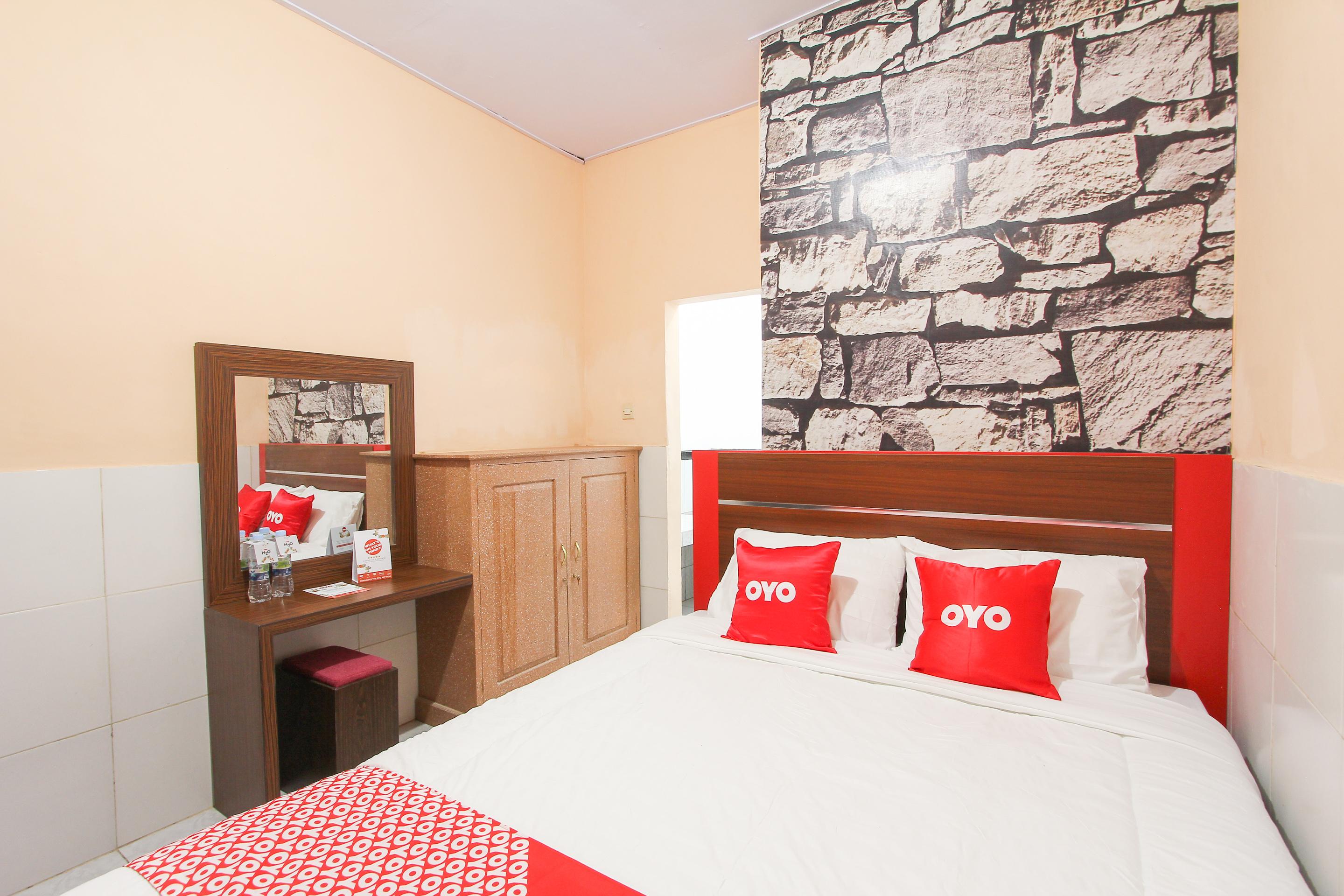 Oyo 1594 Al Firdausi Residence Бануванги Екстериор снимка