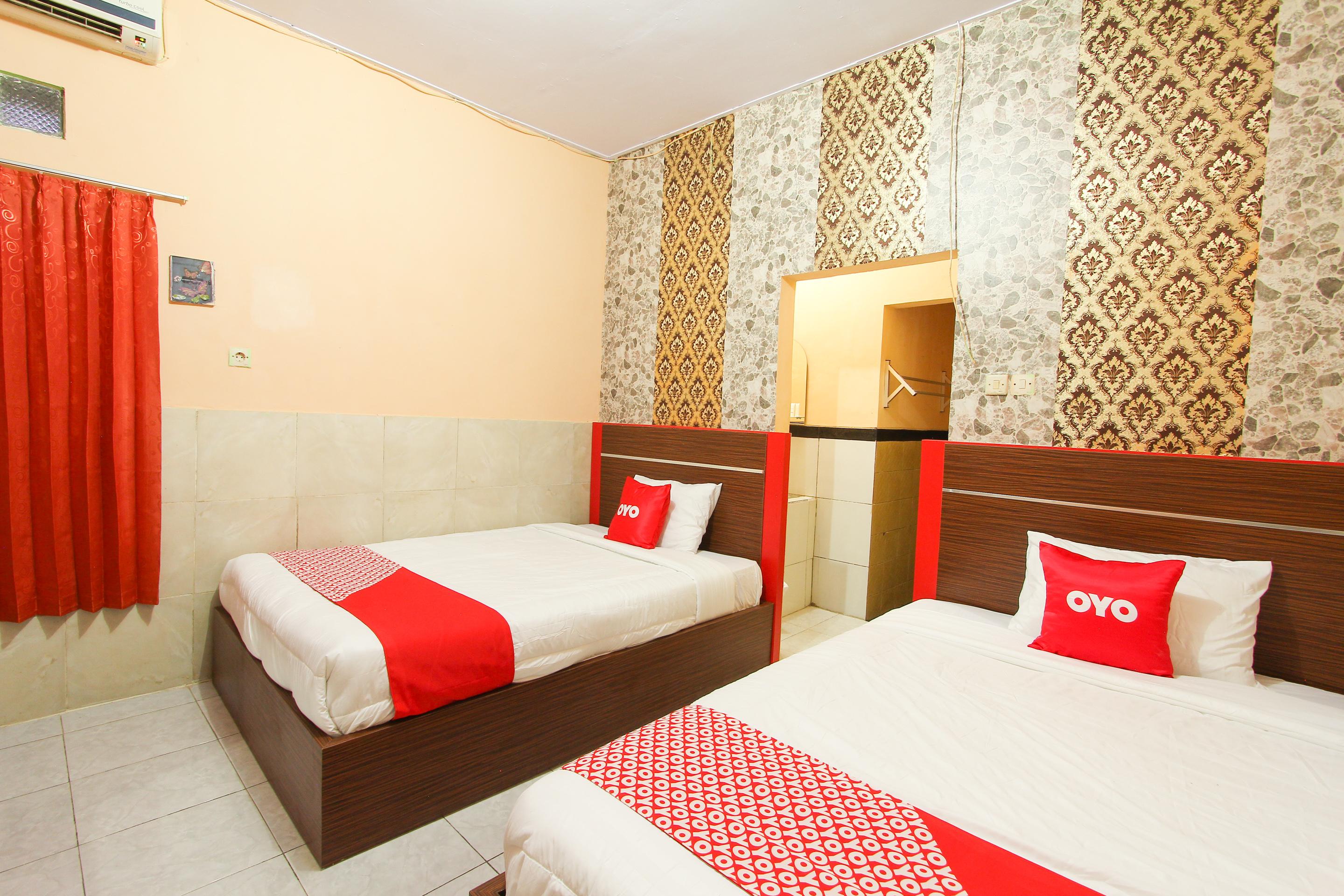 Oyo 1594 Al Firdausi Residence Бануванги Екстериор снимка