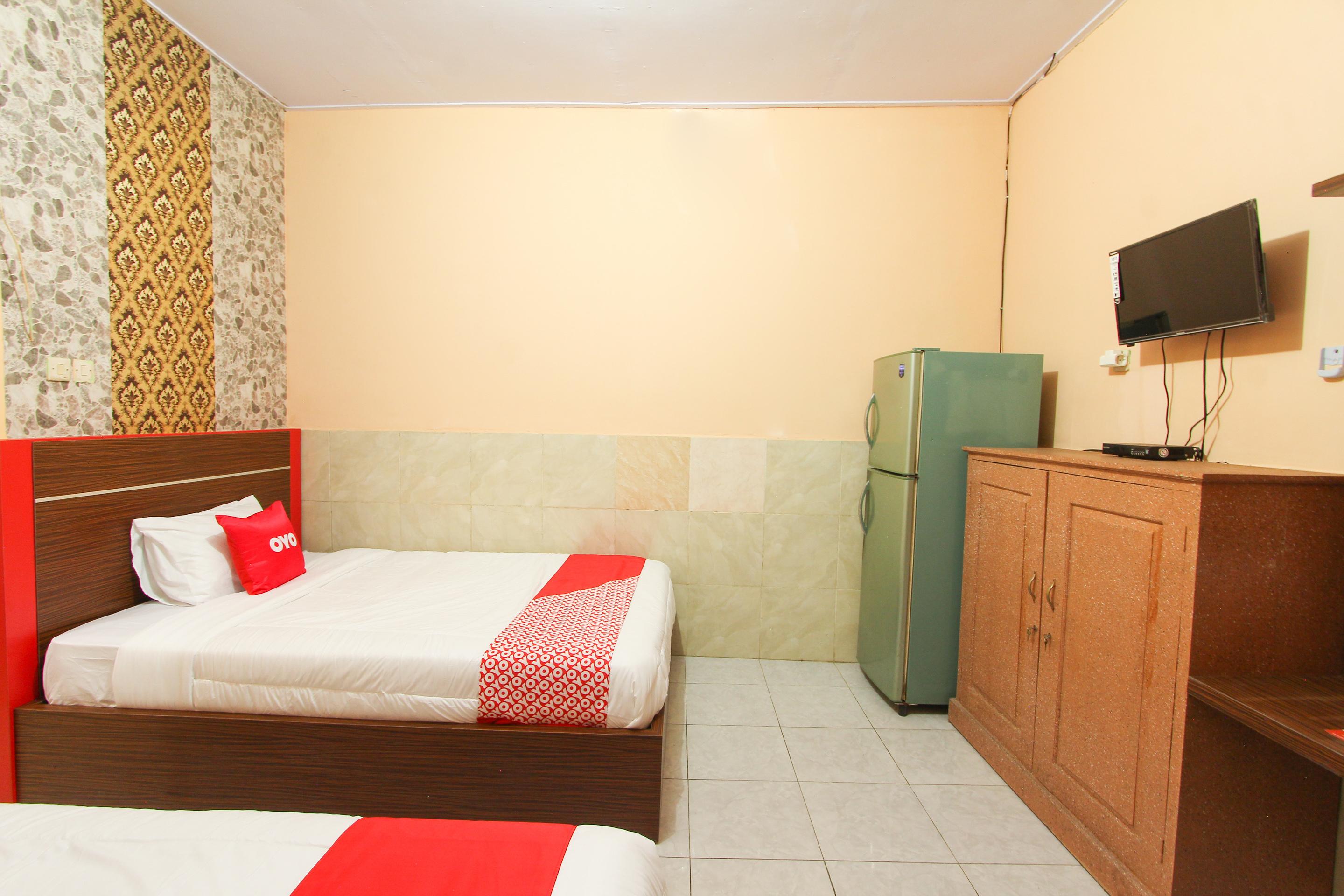 Oyo 1594 Al Firdausi Residence Бануванги Екстериор снимка