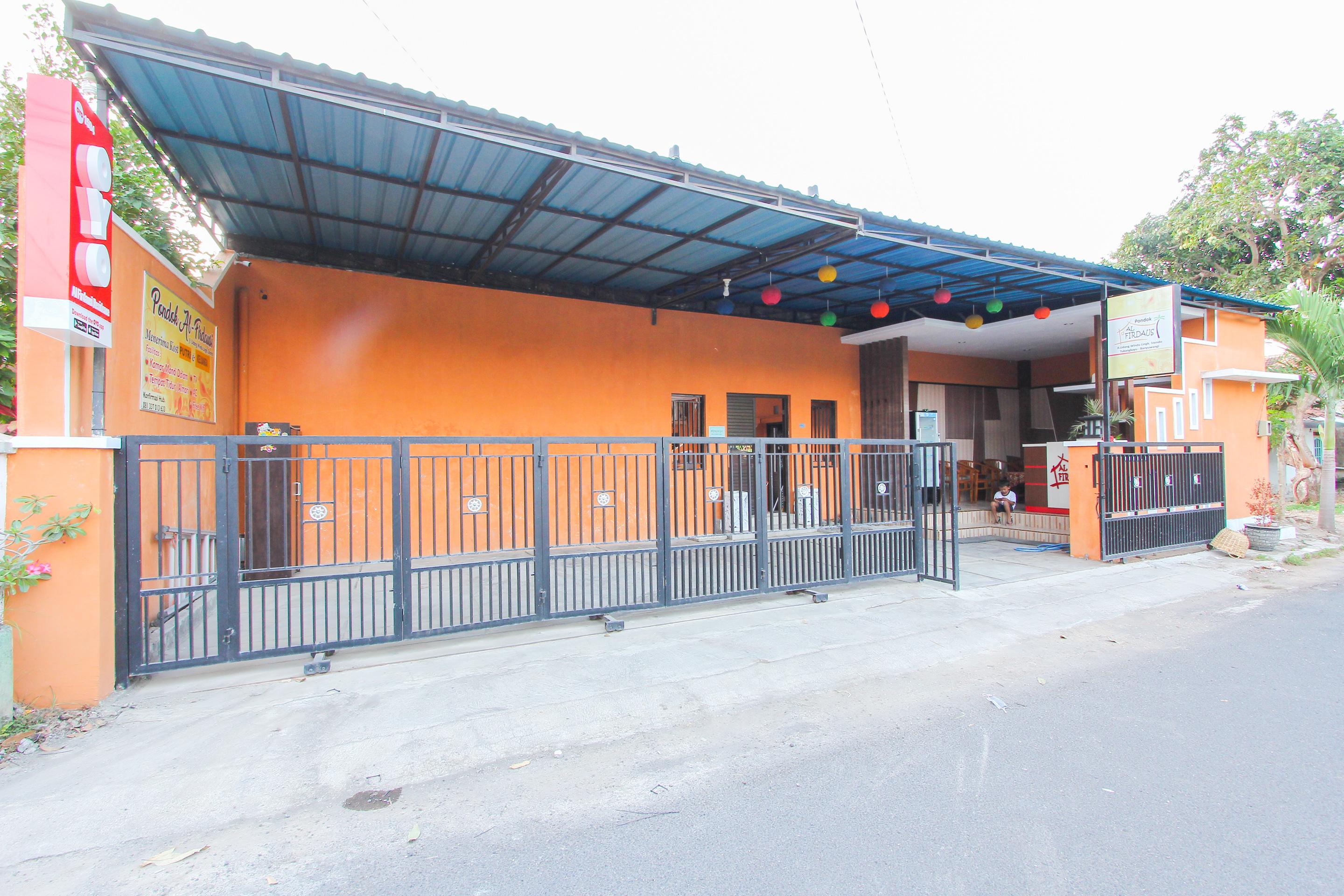 Oyo 1594 Al Firdausi Residence Бануванги Екстериор снимка