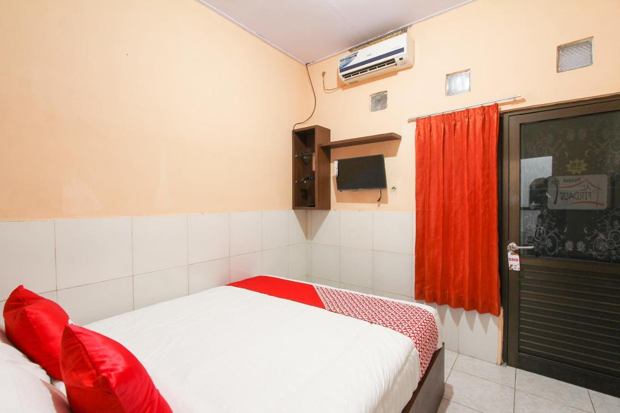 Oyo 1594 Al Firdausi Residence Бануванги Екстериор снимка